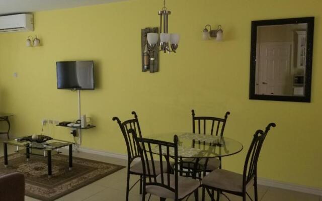 Apt 12, Executive Suites JA - Palms