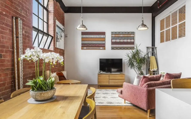 BOUTIQUE STAYS - Loft on Rose
