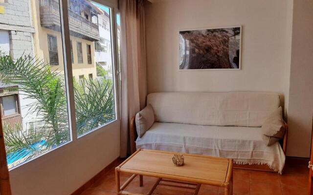 Coast apartment,5 people,wifi,150 metres sea