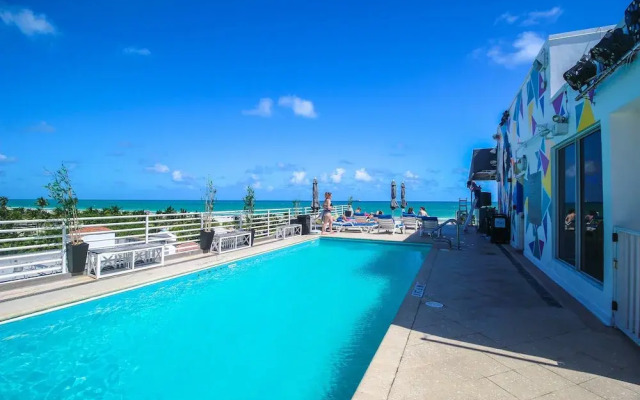 Strand Ocean Dr Suites by SV Rentals