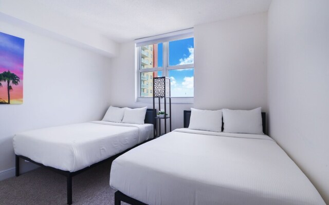 Intracoastal Yacht Club By Hosteeva