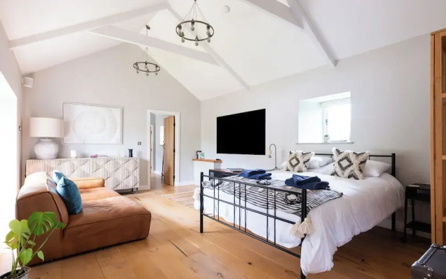 The Farmhouse - Within the Helland Barton Farm Collection
