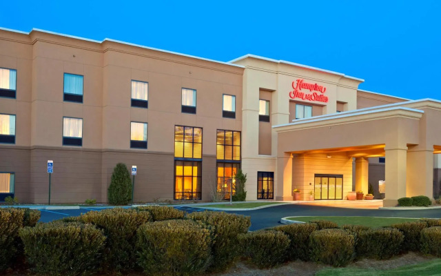 Hampton Inn & Suites Hartford-Manchester