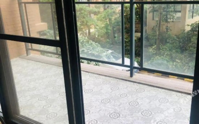 Lake Star Inn (Zhuhai Baitengtou Seafood Street)