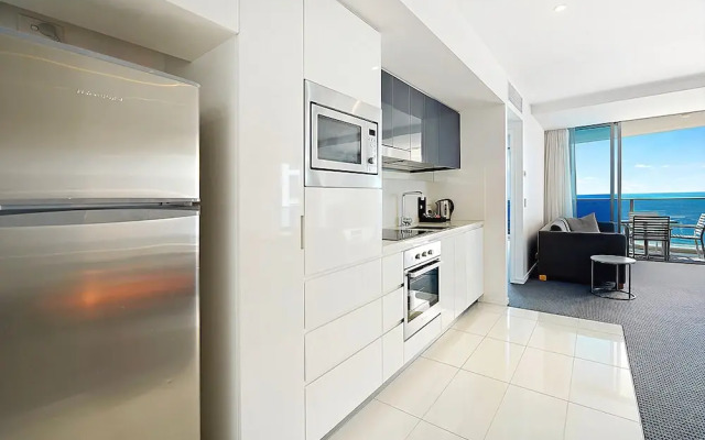 Ocean View Luxury 2 Bedroom Apartment