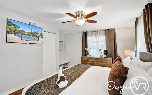Amazing 4BR with Private Heated Pool