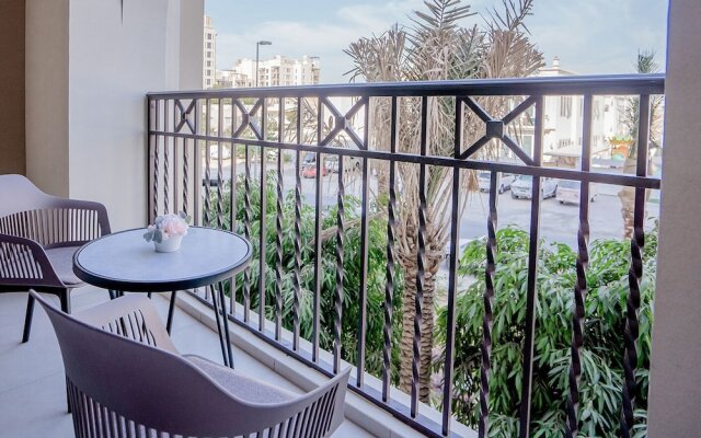 Aya - Modern 1BR Apartment with Balcony in Rahaal 2