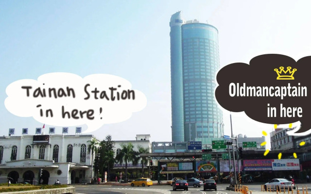 Oldmancaptain Hostel