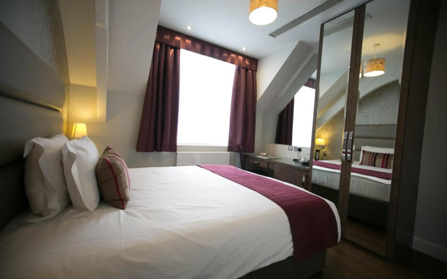 The Pillar Hotel
