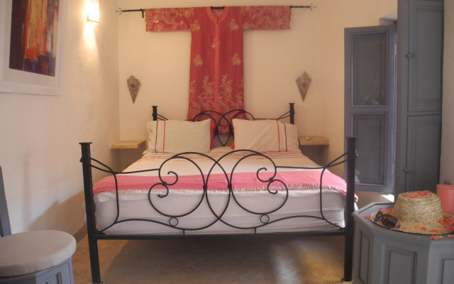 Riad Linda