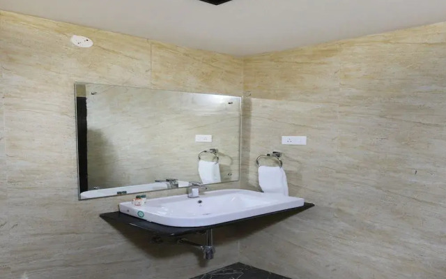 OYO 13650 Hotel Sanandreas