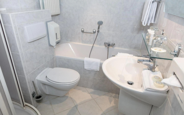 Landhuishotel & Restaurant De Bloemenbeek