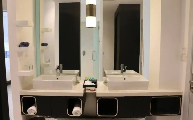 Hengly Mohasambath Hotel & Spa