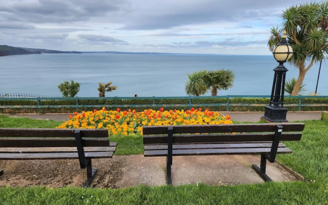 Rose Court Holiday Apartments