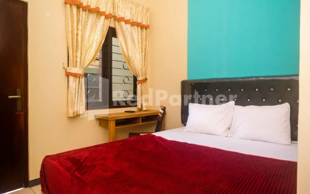 Mutiara Residence Near Simpang Lima Mitra RedDoorz