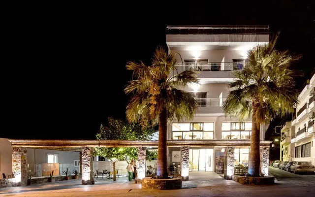 Pollis Hotel