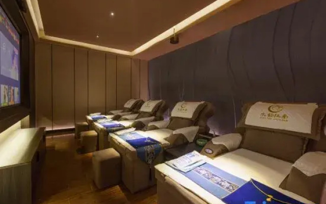 Kuqa Chaoshi Wanhua International Hotel