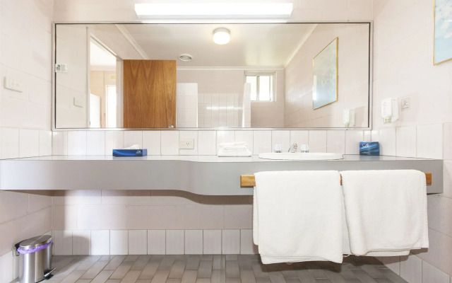 The Grampians Motel & The Views Restaurant