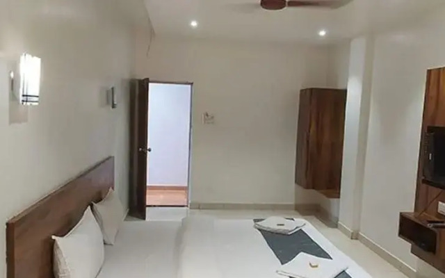 Fabhotel Omkar Pride
