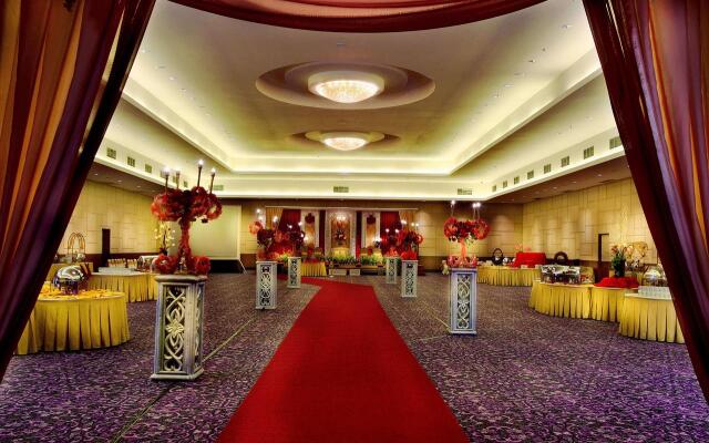 Royal Palm Hotel & Conference Center Cengkareng