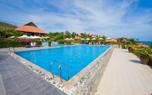 Romana Resort & Spa