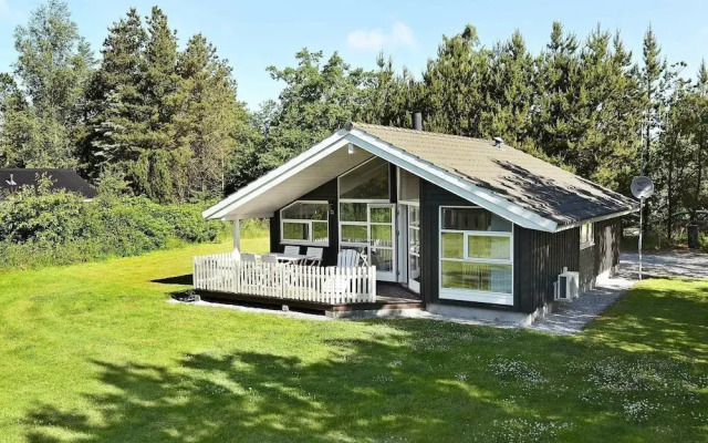 Cozy Holiday Home in Oksbøl With Terrrace