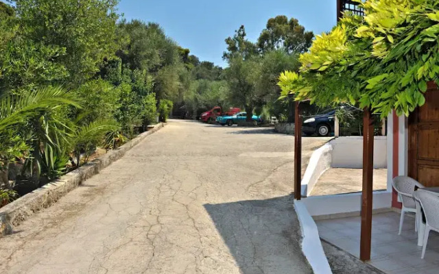 Studios Dimitris Giatras