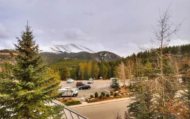 Hotel Alpenrock Breckenridge, Curio Collection by Hilton