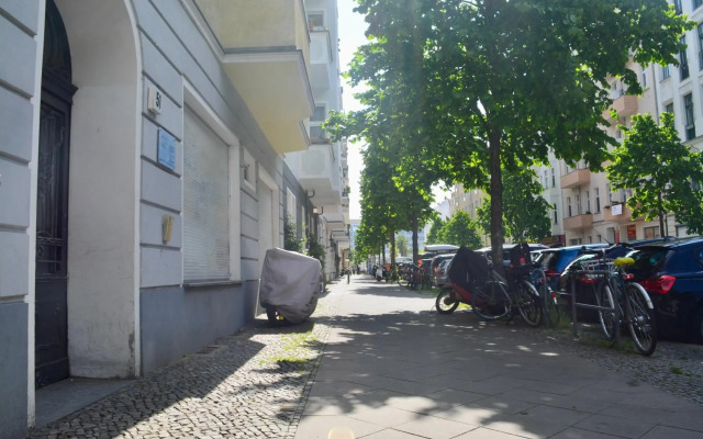 Nap Club - stylish flat in lively neighborhood