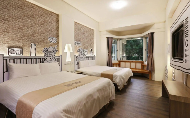 Monster Village Hotel