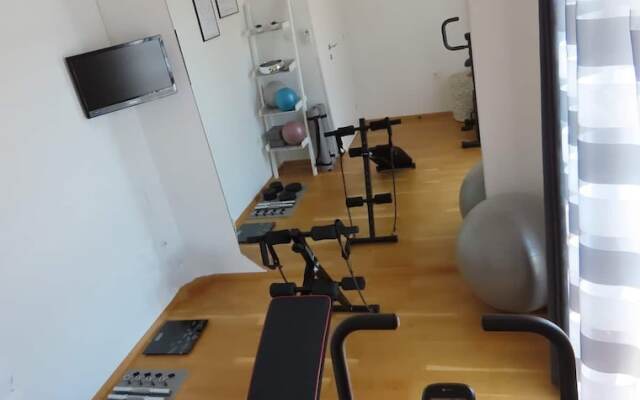 Villa Doris With Heated Pool gym and Kids Playground