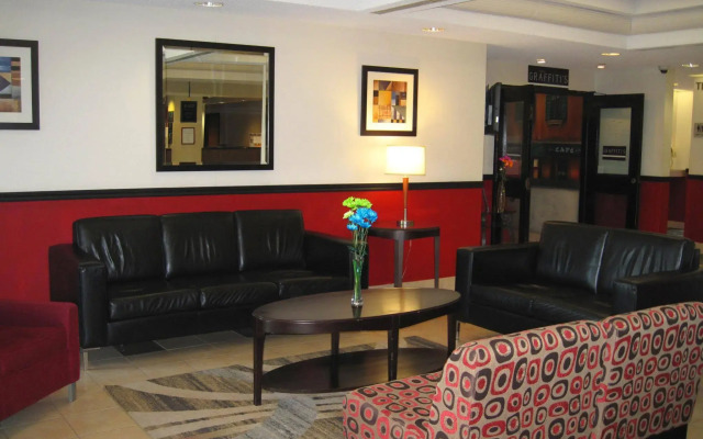 Quality Hotel & Suites Montreal East