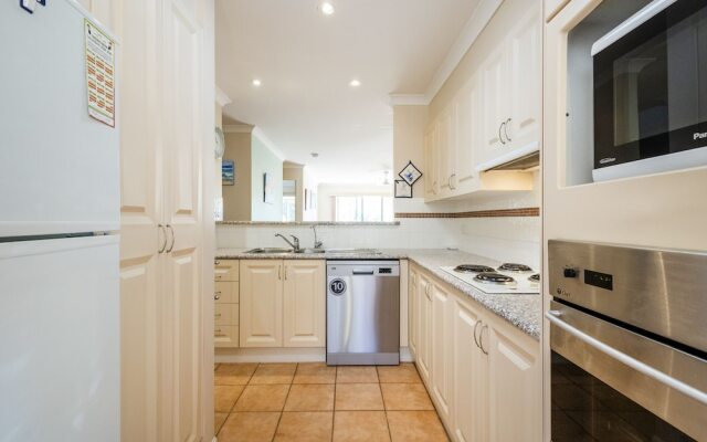 Breather 2/44 Beachside Way