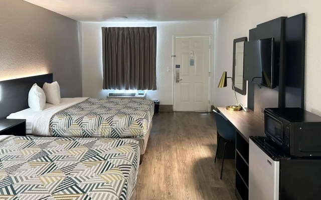 Motel 6 Pooler, GA - Savannah Airport
