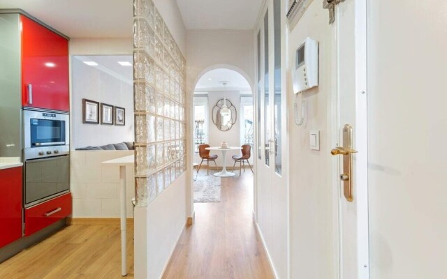 Elegant 1bed Apt Sleeps 4, in the Heart of Centro