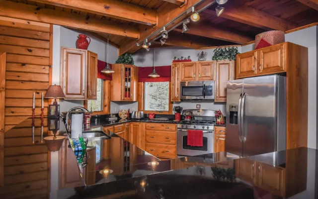 Pinnacle Retreat 5 Bedroom House