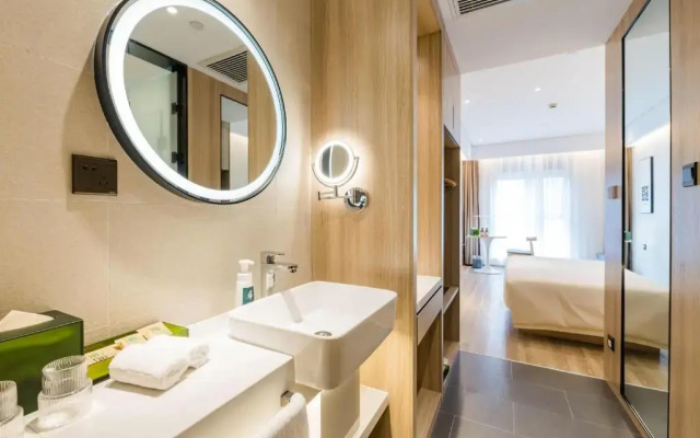 Atour Hotel Shanghai Hongqiao Korea Street