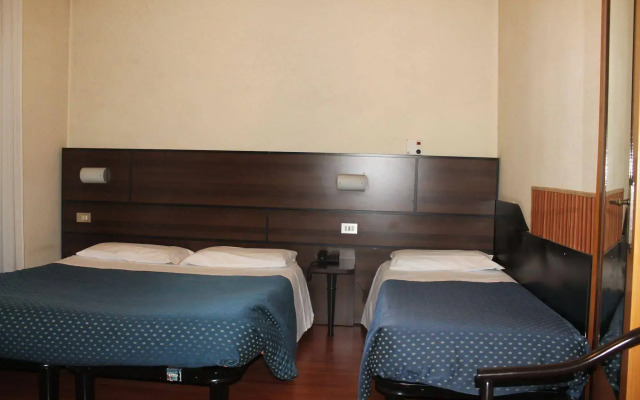 Hotel Catalani & Madrid