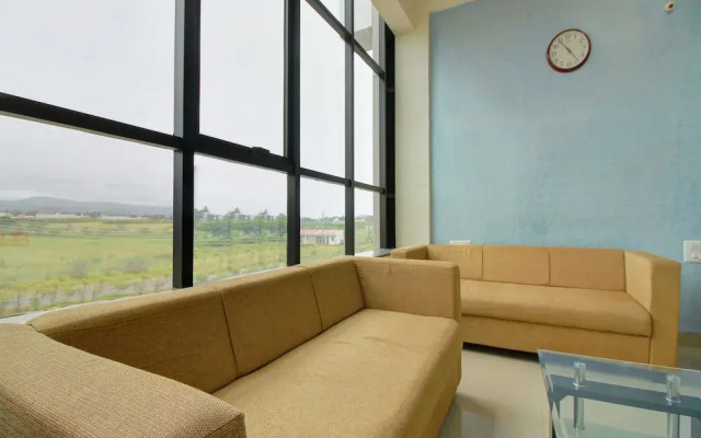 OYO 14360 Park Inn