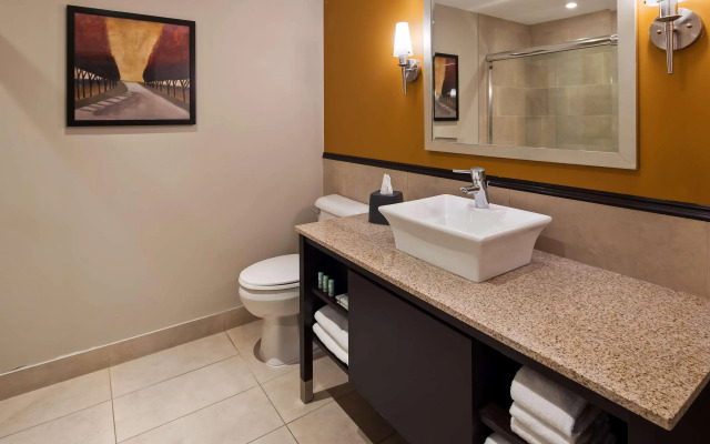 Radisson Hotel Montreal Airport