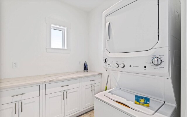 Beach House - Shellebration by PHG