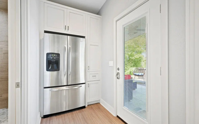 Luxury Home W/pool, Grill/bar, &movieroom