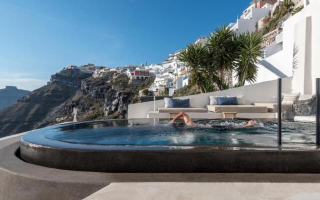 Porto Fira Suites