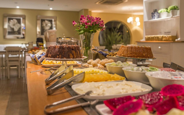 Astron Hotel Bauru by Nobile
