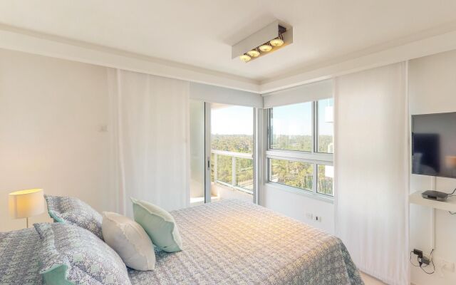 Oceana Suites Look Brava