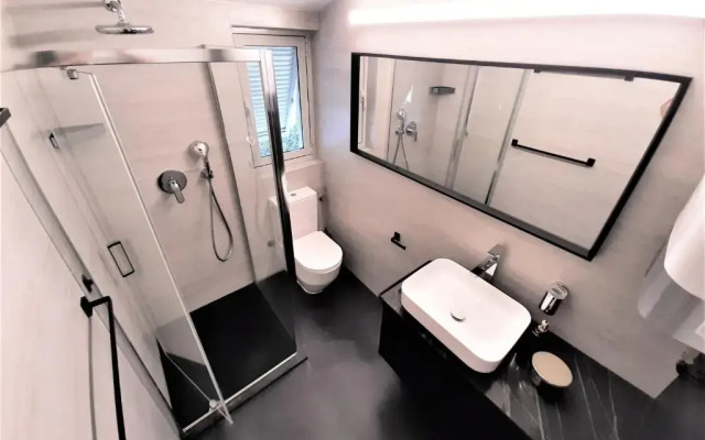 Apartments PineWood Villa