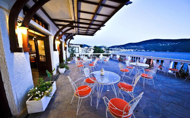 Mirini Hotel