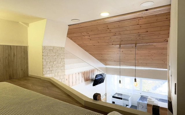 Design studio LIGHT (Light)
