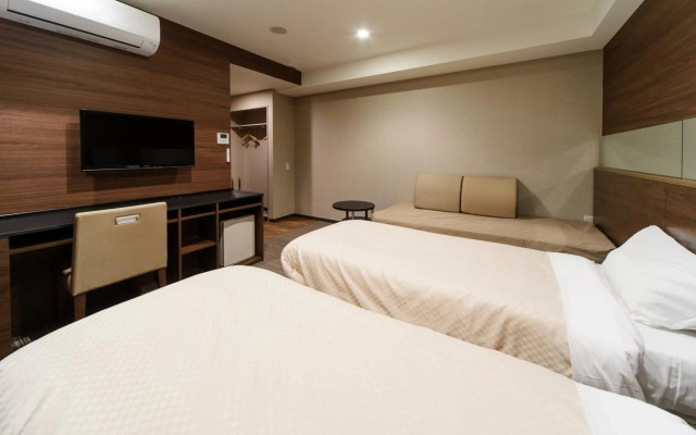 Osaka Fujiya Hotel
