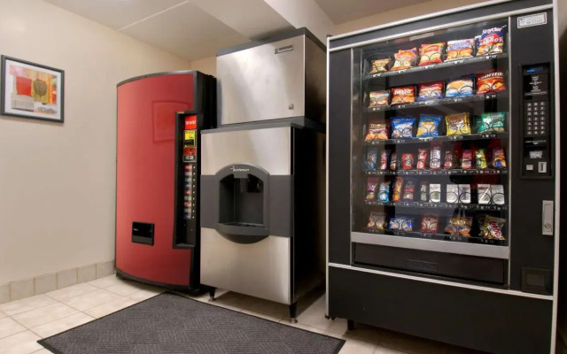 Red Roof Inn Cleveland - Westlake